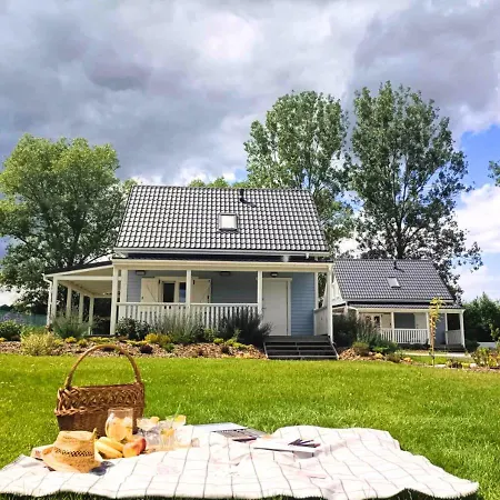 Osada Aurora Caloroczne Domki Z Jacuzzi Z Widokiem Na Jezioro I Gory Miszkowice Exterior photo