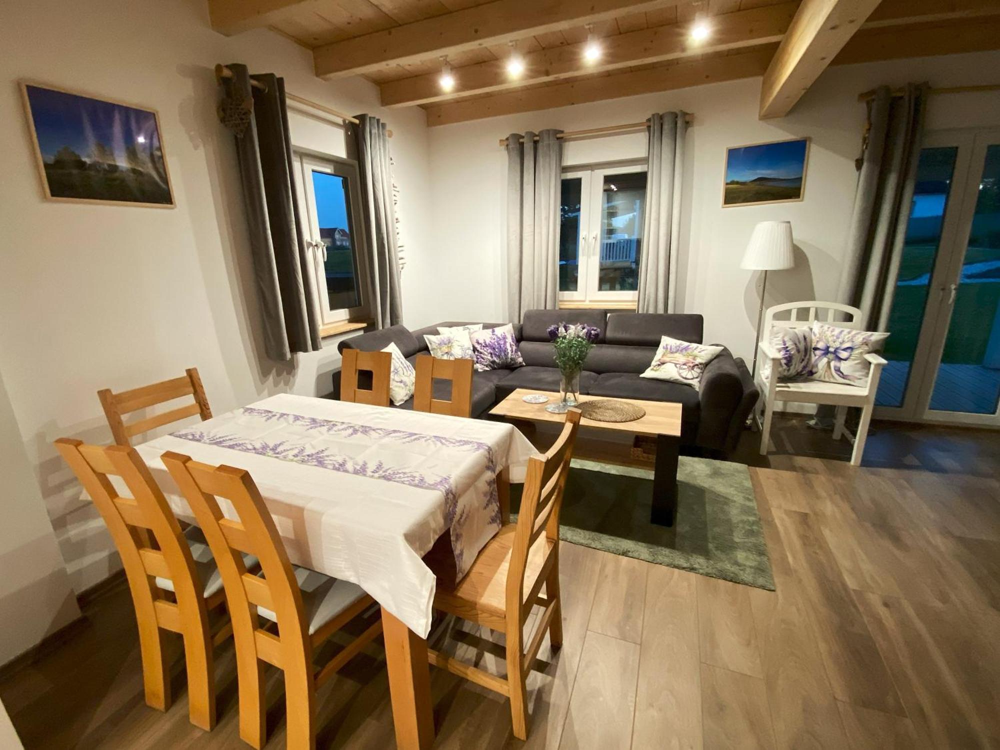 Holiday home Osada Aurora Caloroczne Z Jacuzzi Z Widokiem Na Jezioro I Gory